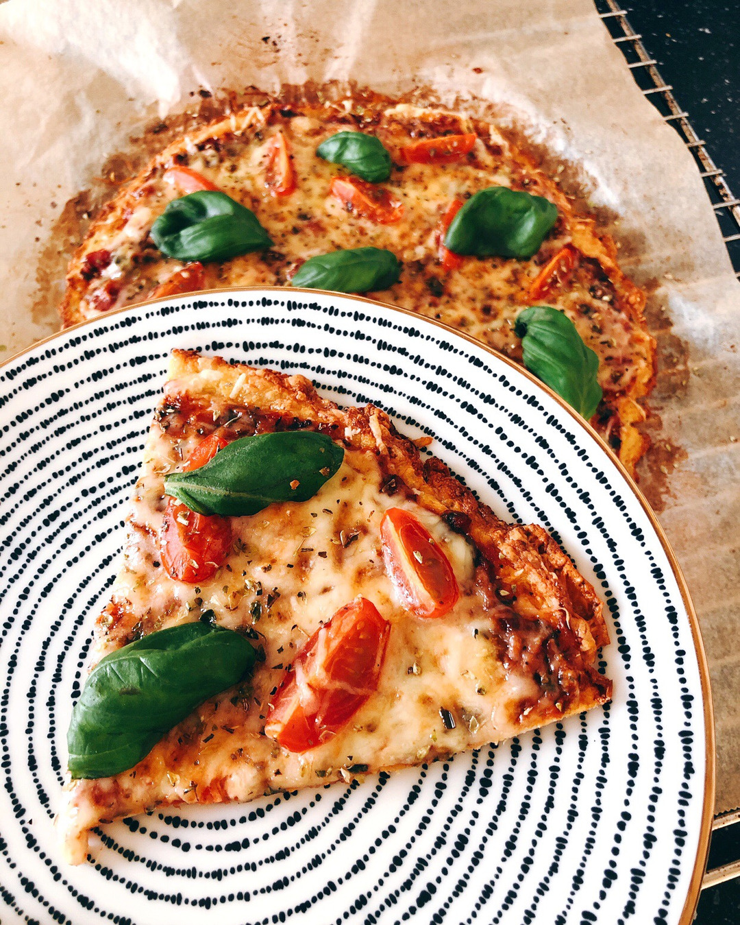 Chicken Crust Pizza LCHF