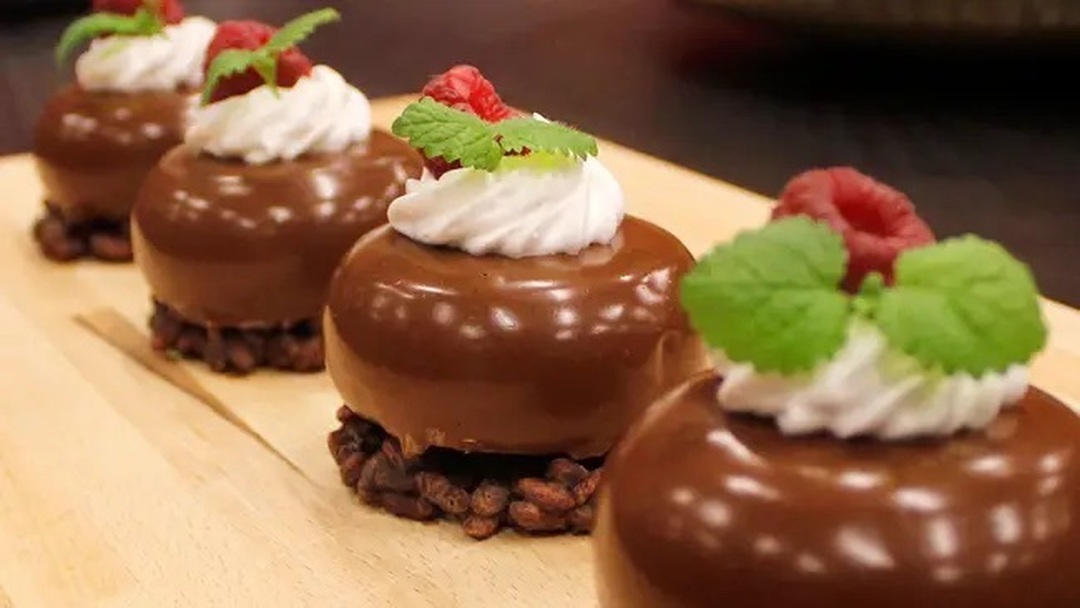 Veganbakelse med chokladmousse
