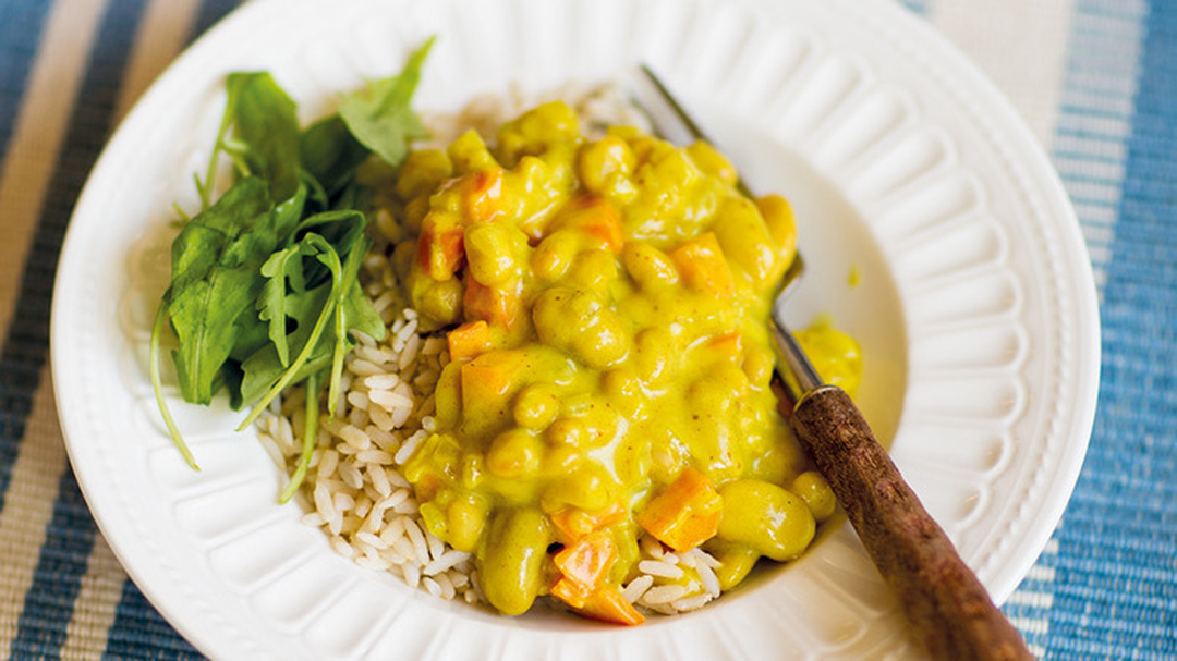 Vita bönor i currysås