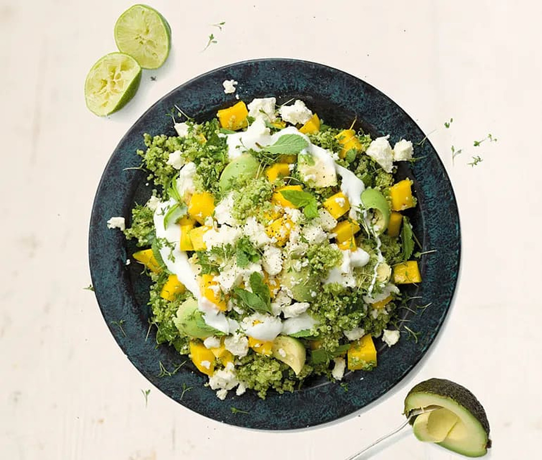 Quinoa med mango och sesamfrön