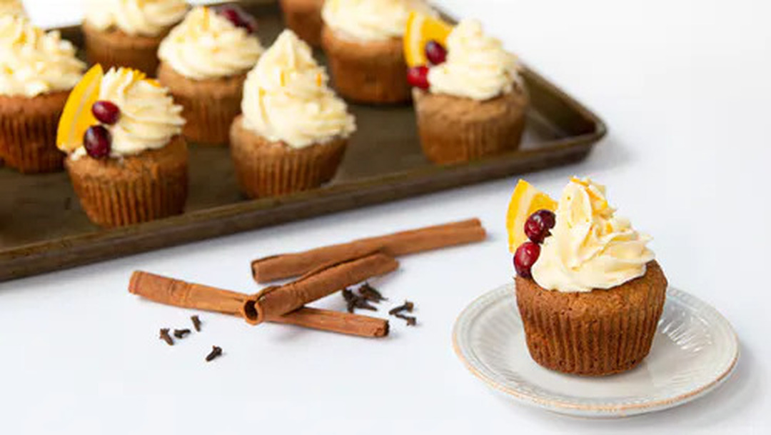 LCHF-pepparkakscupcakes med apelsinfrosting